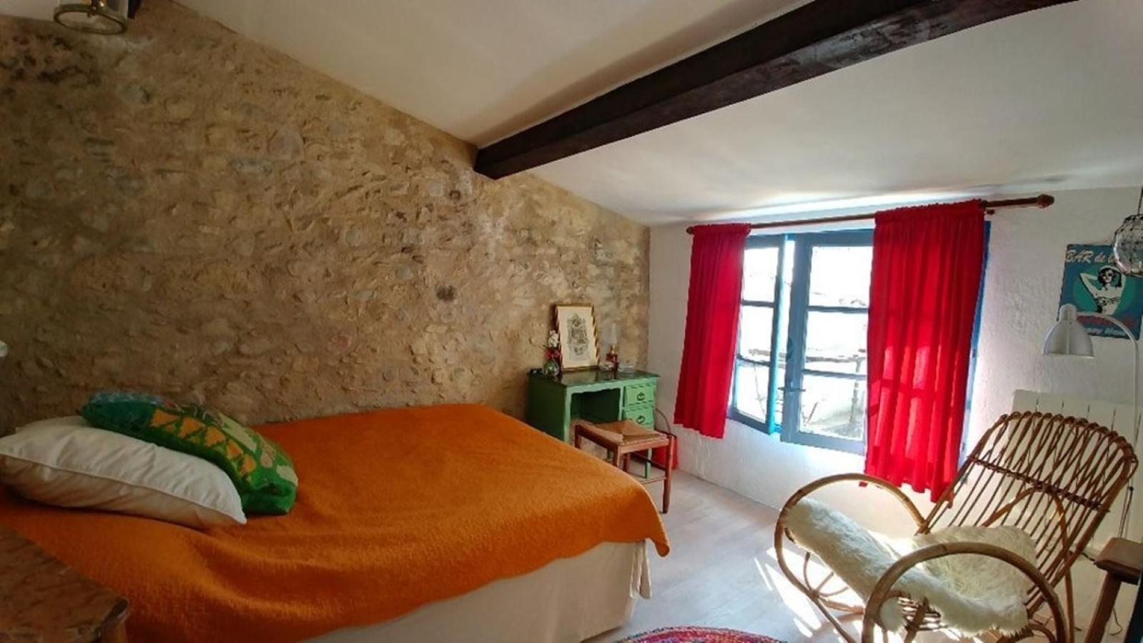 Maison De Vacances Atypique Pouzolles ภายนอก รูปภาพ